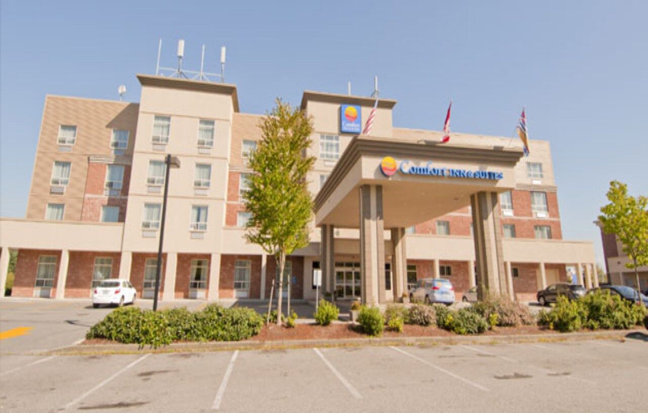 Comfort Inn & Suites Surrey Extérieur photo
